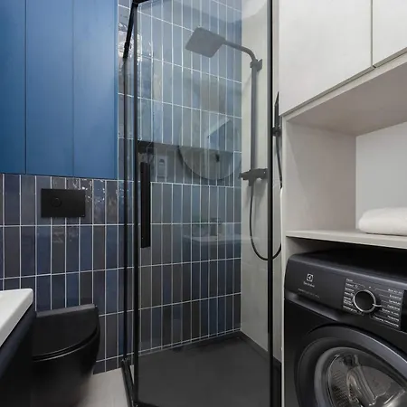 W Sercu Warszawy Biurko Do Pracy Zdalnej By Renters 华沙