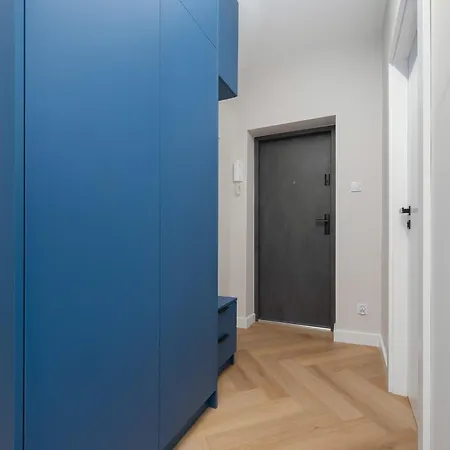 W Sercu Warszawy Biurko Do Pracy Zdalnej By Renters *