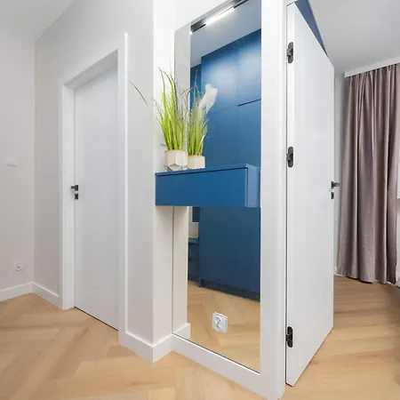 Apartament W Sercu Warszawy Biurko Do Pracy Zdalnej By Renters *