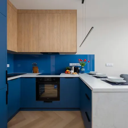 W Sercu Warszawy Biurko Do Pracy Zdalnej By Renters Apartmán