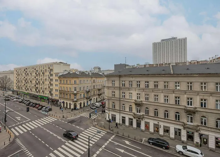 W Sercu Warszawy Biurko Do Pracy Zdalnej By Renters Warsaw