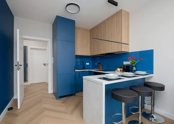 W Sercu Warszawy Biurko Do Pracy Zdalnej By Renters Warsaw